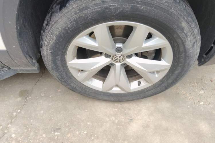 Used Volkswagen Teramont 2017 380TSI Four-Wheel Drive Comfort Edition Right Front Wheel Hub