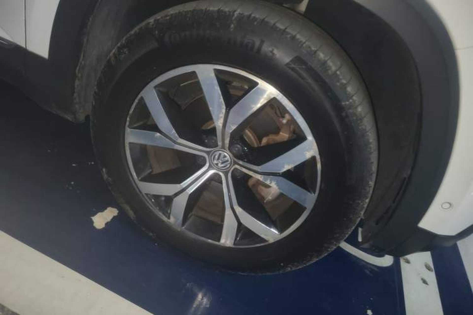 Used Volkswagen Teramont 2017 380TSI Four-Wheel Drive Luxury Edition Right Front Wheel Hub