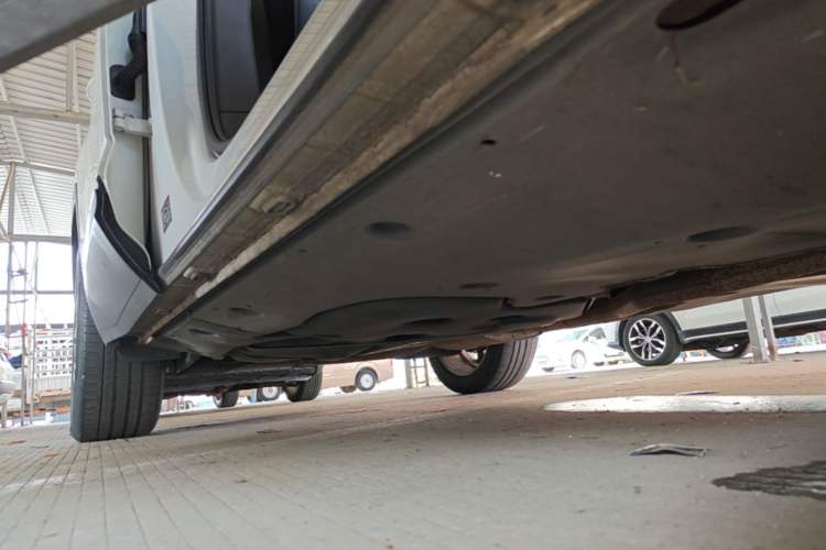 Used Volkswagen Teramont 2017 330TSI Two-Wheel-Drive Flagship Edition Right Side Sill