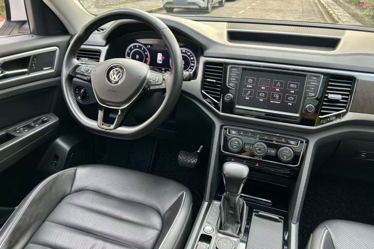 Used Volkswagen Teramont 2017 530 V6 Four-Wheel Drive Supreme Flagship Edition Steering Wheel