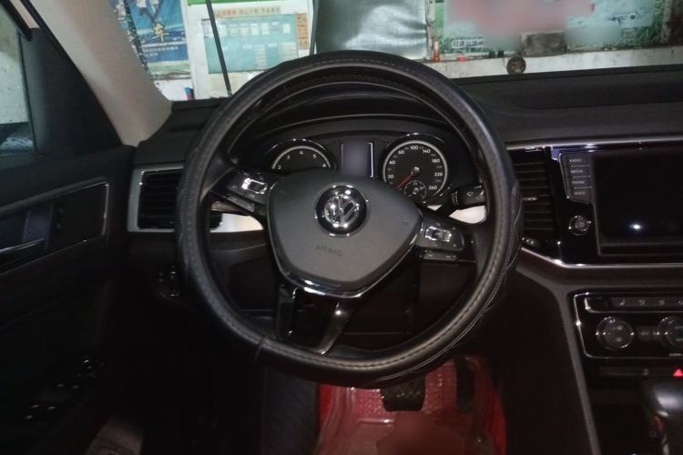 Used Volkswagen Teramont 2017 330TSI Two-Wheel-Drive Luxury Edition Steering Wheel
