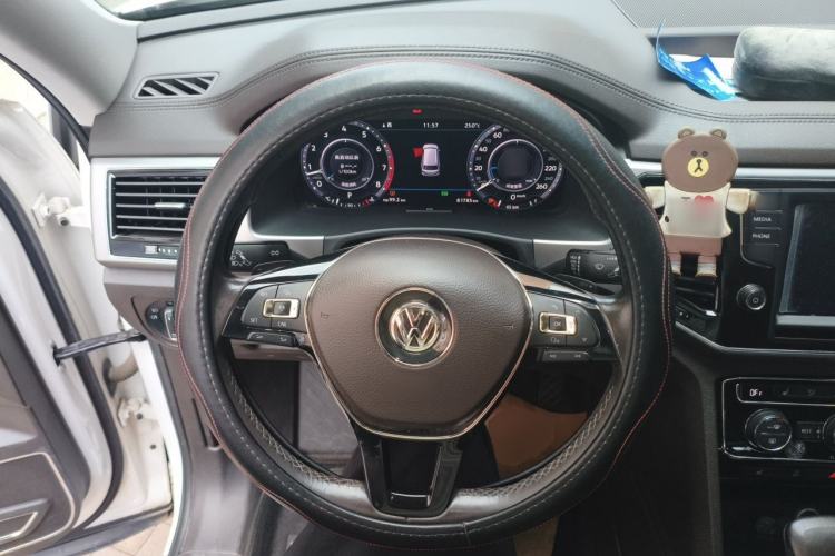 Used Volkswagen Teramont 2017 530 V6 Four-Wheel Drive Flagship Edition Steering Wheel