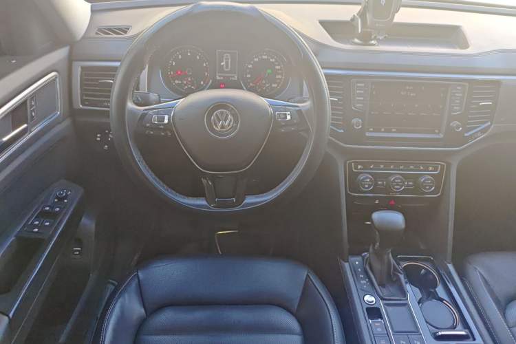 Used Volkswagen Teramont 2017 330TSI Two-Wheel-Drive Luxury Edition Steering Wheel