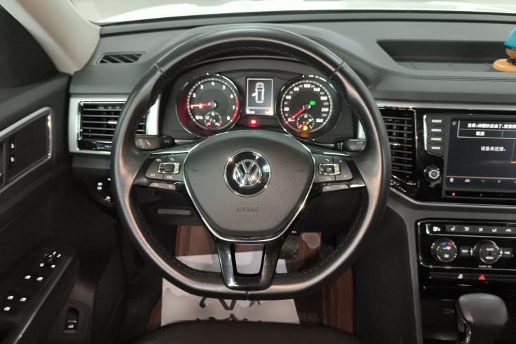 Used Volkswagen Teramont 2017 330TSI Two-Wheel-Drive Luxury Edition Steering Wheel
