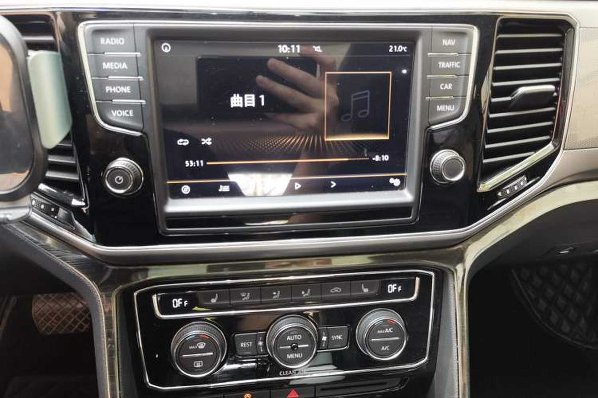 Used Volkswagen Teramont 2017 330TSI Two-Wheel-Drive Luxury Edition Audio And AC Panel