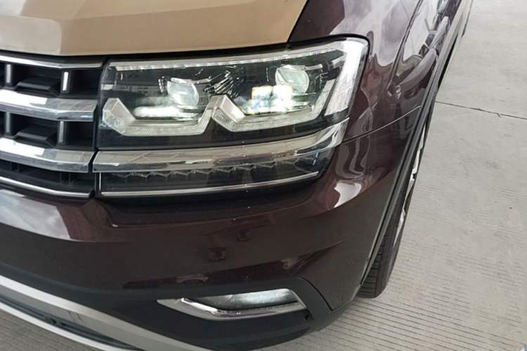 Used Volkswagen Teramont 2017 380TSI Four-Wheel Drive Flagship Edition Left Front Headlight