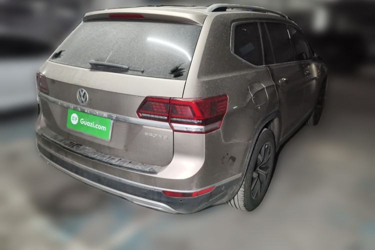 Used Volkswagen Teramont 2017 530 V6 Four-Wheel Drive Luxury Edition Rear Right 45 Deg