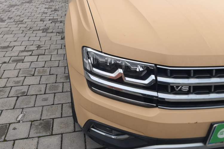 Used Volkswagen Teramont 2017 380TSI Four-Wheel Drive Luxury Edition Right Front Headlight