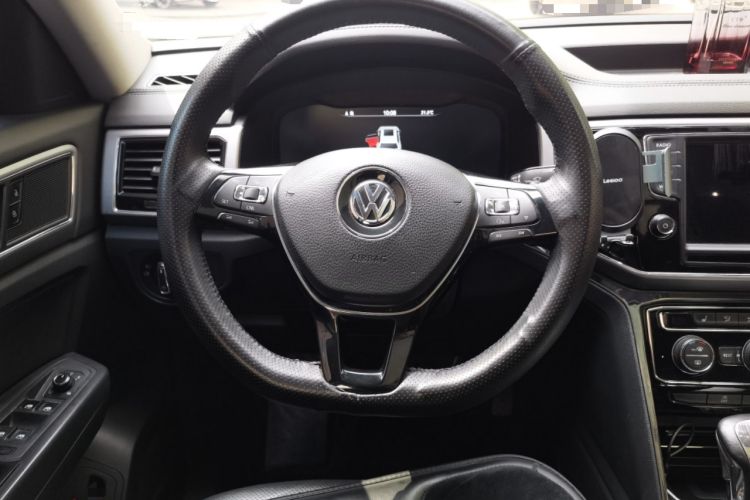 Used Volkswagen Teramont 2017 330TSI Two-Wheel-Drive Luxury Edition Steering Wheel