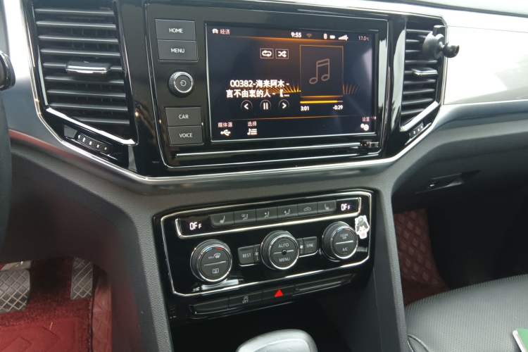 Used Volkswagen Teramont 2019 380TSI Four-Wheel Drive Luxury Version China V Standard Audio And AC Panel