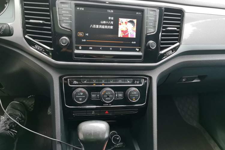 Used Volkswagen Teramont 2019 530 V6 Four-Wheel Drive Luxury Edition China V Standard Audio And AC Panel