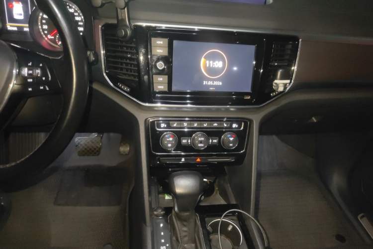 Used Volkswagen Teramont 2019 330TSI Two-Wheel-Drive Luxury Edition China V Standard Audio And AC Panel