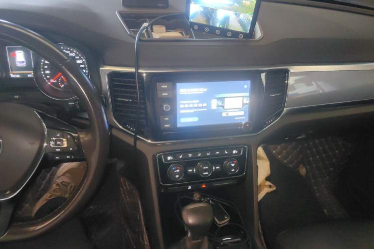 Used Volkswagen Teramont 2019 530 V6 Four-Wheel Drive Luxury Edition China V Standard Audio And AC Panel