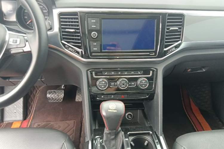 Used Volkswagen Teramont 2019 380TSI Four-Wheel Drive Luxury Version China V Standard Audio And AC Panel