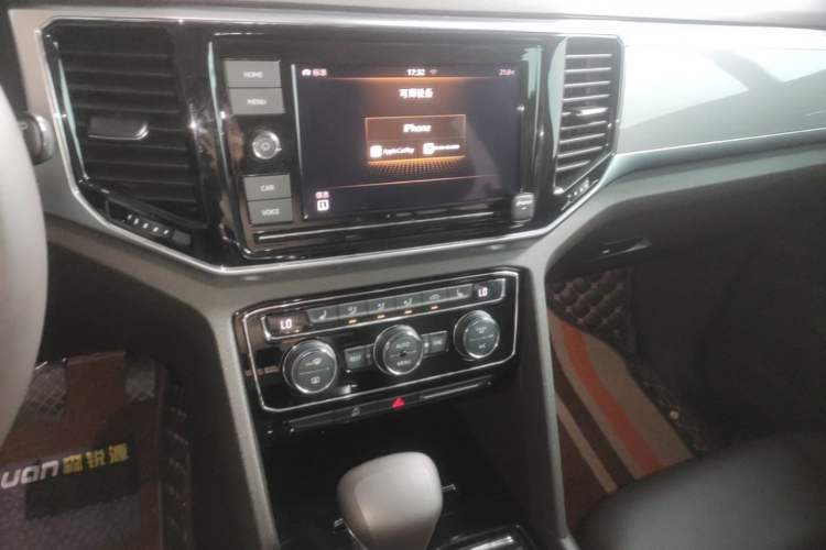 Used Volkswagen Teramont 2019 380TSI Four-Wheel Drive Luxury Version China V Standard Audio And AC Panel