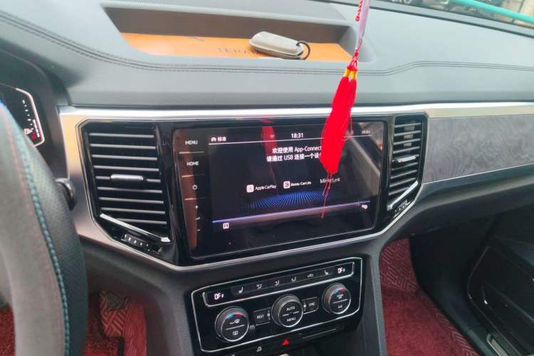 Used Volkswagen Teramont 2019 530 V6 Four-Wheel Drive Flagship Version China V Standard Audio And AC Panel