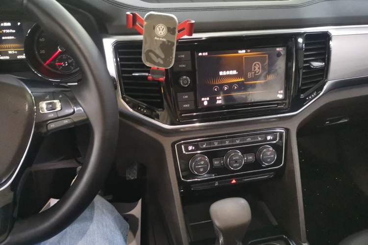 Used Volkswagen Teramont 2019 380TSI Four-Wheel Drive Luxury Version China V Standard Audio And AC Panel