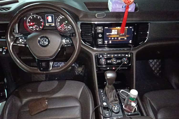 Used Volkswagen Teramont 2019 380TSI Four-Wheel Drive Luxury Version China V Standard Center Console