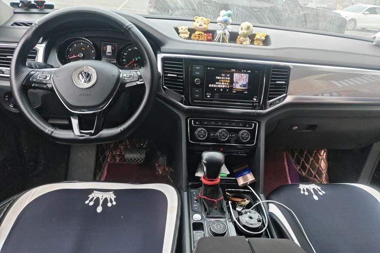 Used Volkswagen Teramont 2019 380TSI Four-Wheel Drive Luxury Version China V Standard Center Console