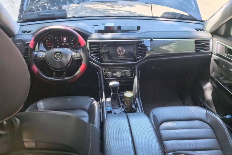 Used Volkswagen Teramont 2019 380TSI Four-Wheel Drive Luxury Version China VI Standard Center Console