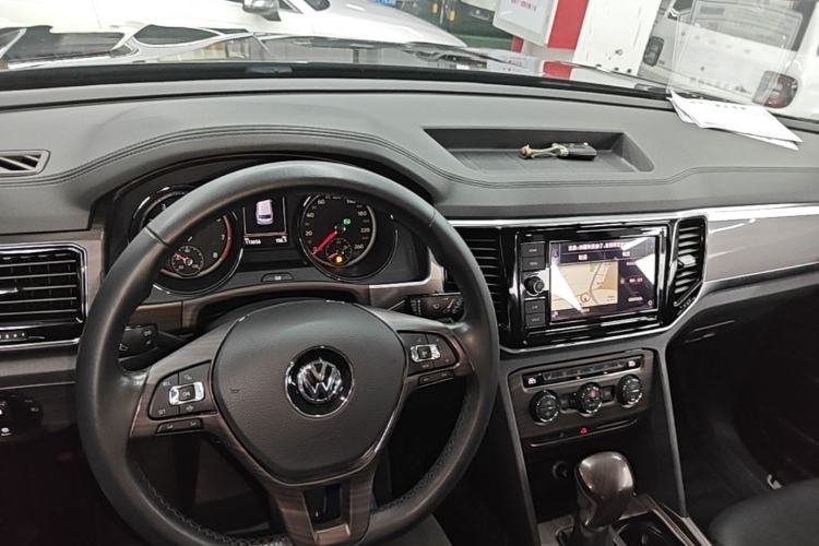Used Volkswagen Teramont 2019 330TSI Two-Wheel-Drive Luxury Edition China V Standard Center Console