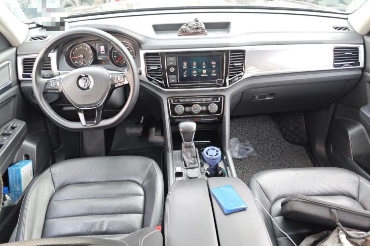 Used Volkswagen Teramont 2019 380TSI Four-Wheel Drive Luxury Version China VI Standard Center Console