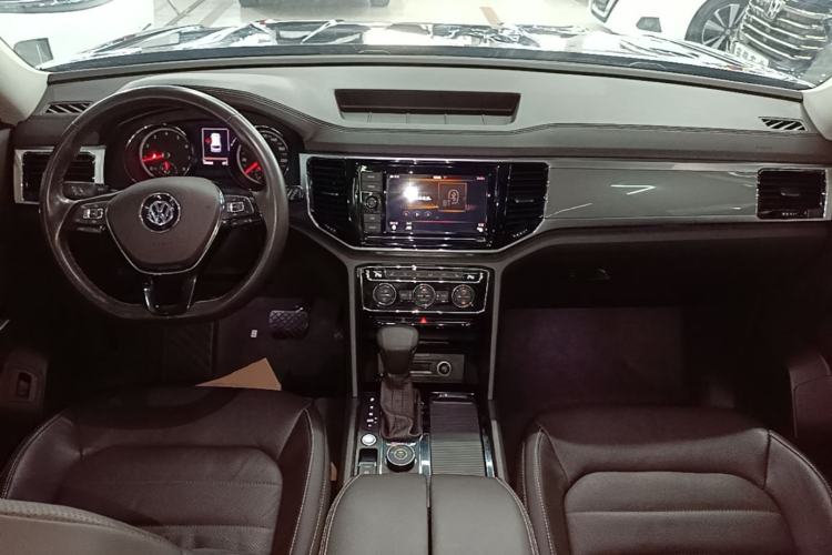 Used Volkswagen Teramont 2019 380TSI Four-Wheel Drive Luxury Version China V Standard Center Console