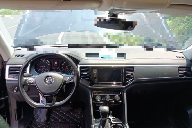 Used Volkswagen Teramont 2019 330TSI Two-Wheel-Drive Luxury Edition China VI Standard Center Console