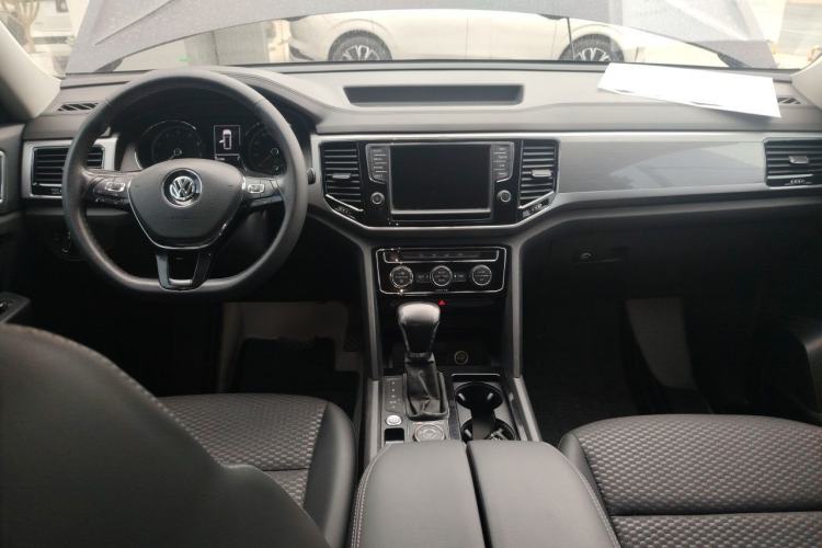 Used Volkswagen Teramont 2019 380TSI Four-Wheel Drive Comfort Edition China V Standard Center Console