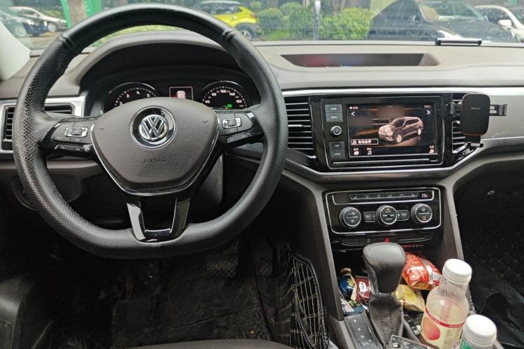 Used Volkswagen Teramont 2019 380TSI Four-Wheel Drive Luxury Version China V Standard Center Console