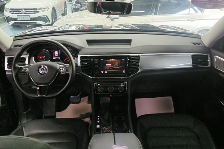 Used Volkswagen Teramont 2019 380TSI Four-Wheel Drive Luxury Version China VI Standard Center Console