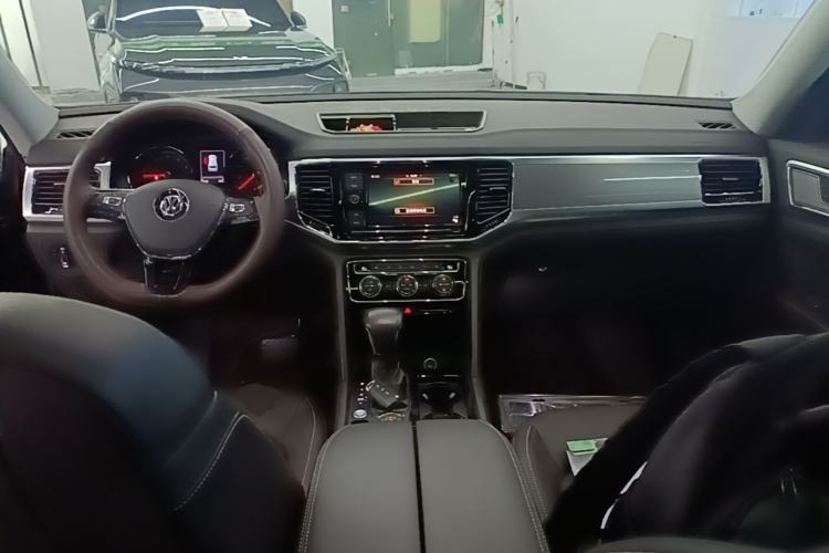 Used Volkswagen Teramont 2019 380TSI Four-Wheel Drive Luxury Version China VI Standard Center Console