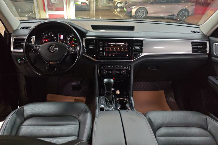 Used Volkswagen Teramont 2019 330TSI Two-Wheel-Drive Luxury Edition China VI Standard Center Console