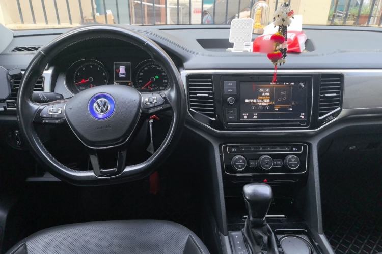 Used Volkswagen Teramont 2019 330TSI Two-Wheel-Drive Luxury Edition China V Standard Center Console