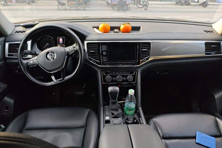 Used Volkswagen Teramont 2019 380TSI Four-Wheel Drive Comfort Edition China V Standard Center Console