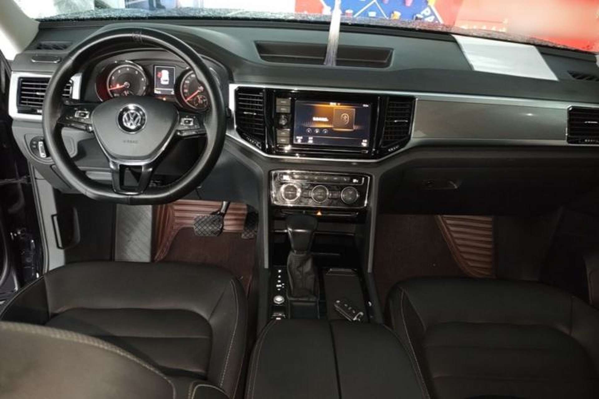Used Volkswagen Teramont 2019 330TSI Two-Wheel-Drive Luxury Edition China V Standard Center Console