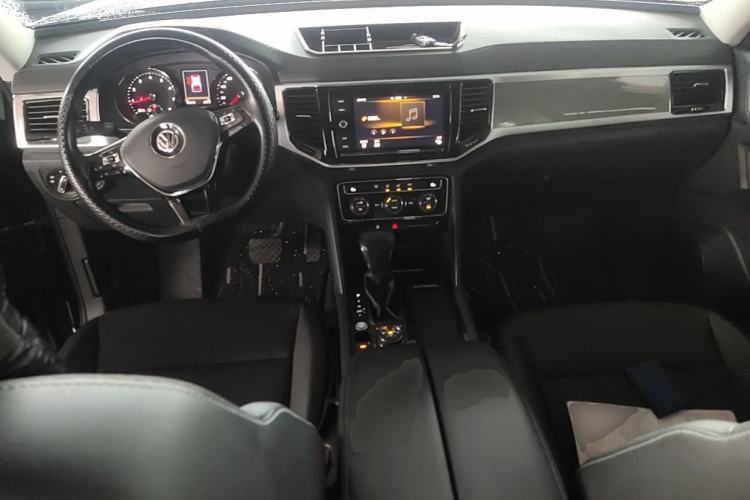 Used Volkswagen Teramont 2019 380TSI Four-Wheel Drive Comfort Edition China V Standard Center Console