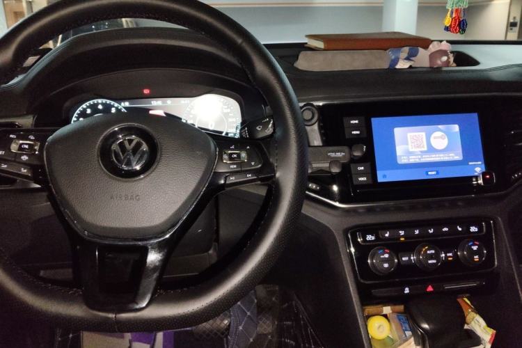 Used Volkswagen Teramont 2019 530 V6 Four-Wheel Drive Luxury Edition China V Standard Center Console