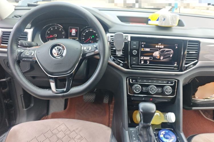 Used Volkswagen Teramont 2019 380TSI Four-Wheel Drive Luxury Version China V Standard Center Console