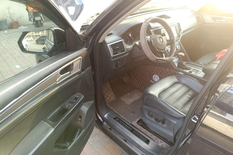 Used Volkswagen Teramont 2019 330TSI Two-Wheel-Drive Luxury Edition China VI Standard Driver Seat