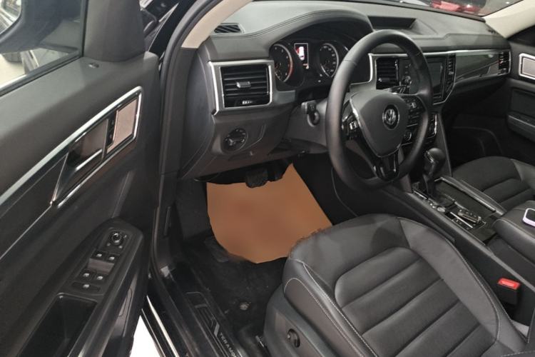 Used Volkswagen Teramont 2019 330TSI Two-Wheel-Drive Luxury Edition China V Standard Driver Seat