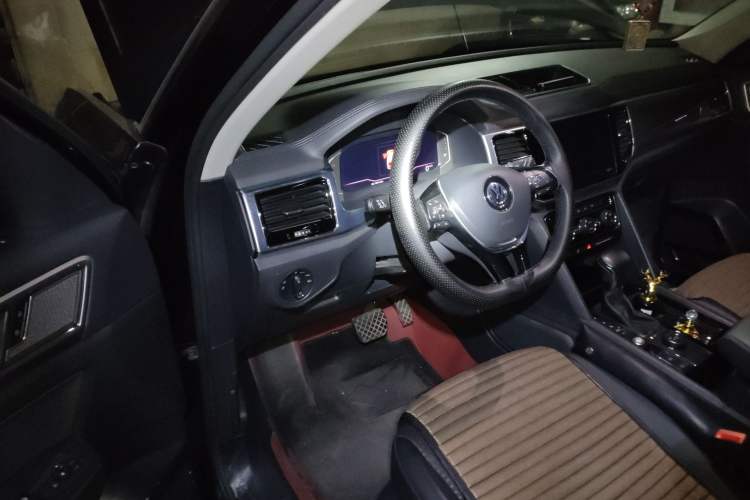 Used Volkswagen Teramont 2019 380TSI Four-Wheel Drive Comfort Edition China V Standard Driver Seat