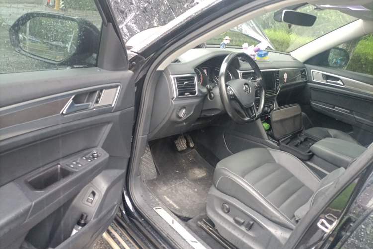 Used Volkswagen Teramont 2019 330TSI Two-Wheel-Drive Luxury Edition China V Standard Driver Seat