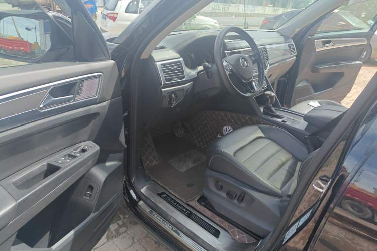Used Volkswagen Teramont 2019 330TSI Two-Wheel-Drive Luxury Edition China VI Standard Driver Seat