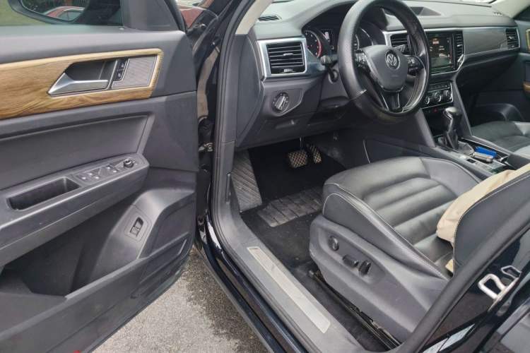 Used Volkswagen Teramont 2019 330TSI Two-Wheel-Drive Luxury Edition China VI Standard Driver Seat