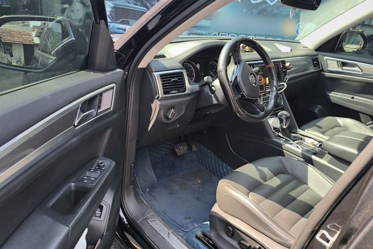 Used Volkswagen Teramont 2019 330TSI Two-Wheel-Drive Luxury Edition China V Standard Driver Seat