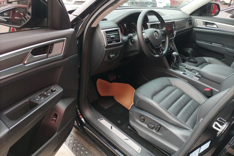 Used Volkswagen Teramont 2019 330TSI Two-Wheel-Drive Luxury Edition China V Standard Driver Seat