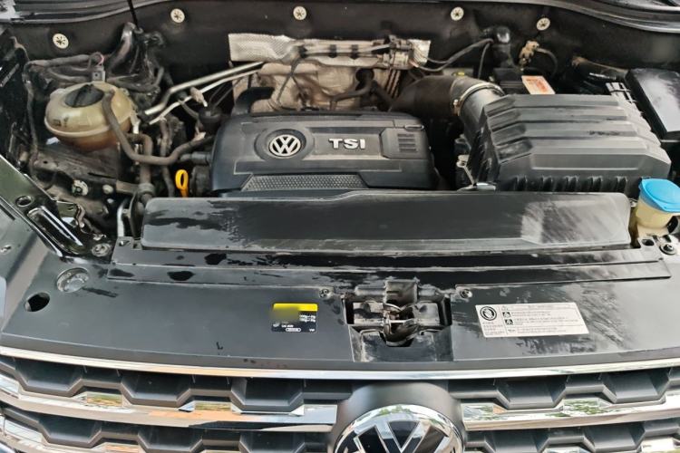 Used Volkswagen Teramont 2019 380TSI Four-Wheel Drive Luxury Version China V Standard Engine Bay