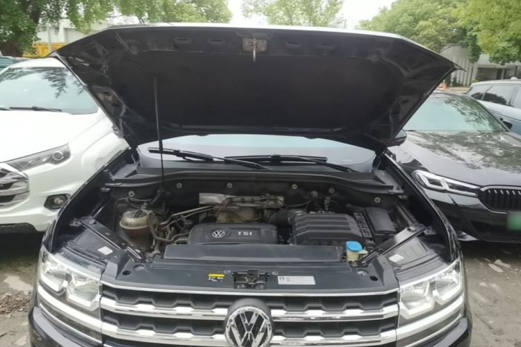 Used Volkswagen Teramont 2019 380TSI Four-Wheel Drive Luxury Version China V Standard Engine Bay
