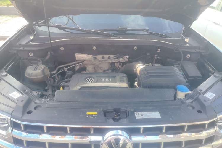 Used Volkswagen Teramont 2019 380TSI Four-Wheel Drive Flagship Model China V Standard Engine Bay